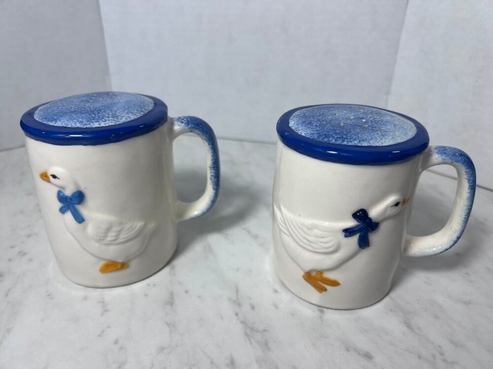 Vintage 1980s Country Goose Salt & Pepper Shaker Set - Ceramic Mug Style